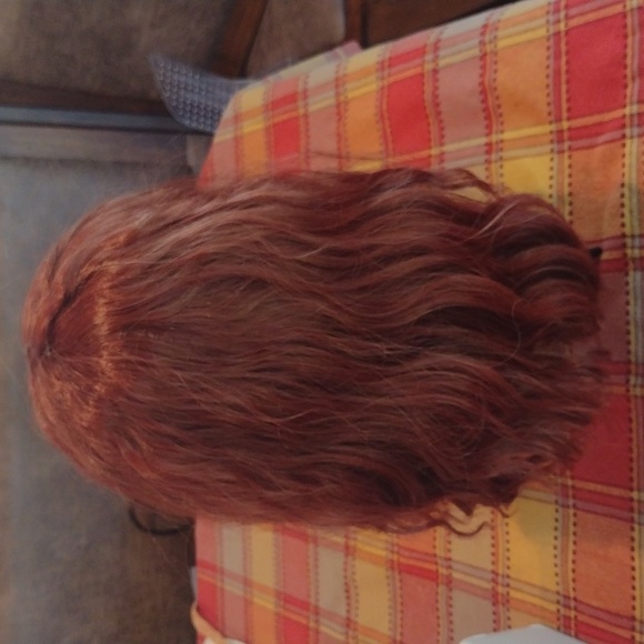 A red wig from Wig Sis - Picture 4 of 6